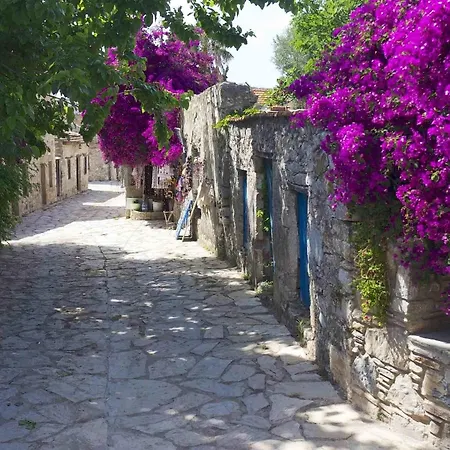 Bed & Breakfast La Petra Eski