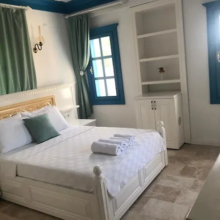 Bed & Breakfast La Petra Eski 2*