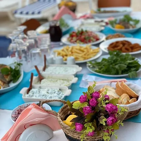 La Petra Eski Bed & Breakfast Datça